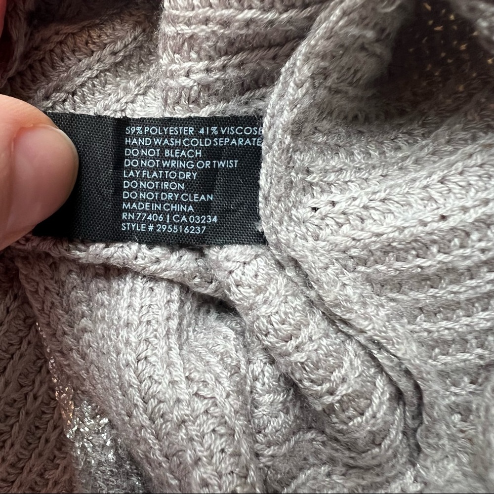 ❌SOLD❌Club Monaco Silver batwing Cotton sweater - Picture 3 of 4